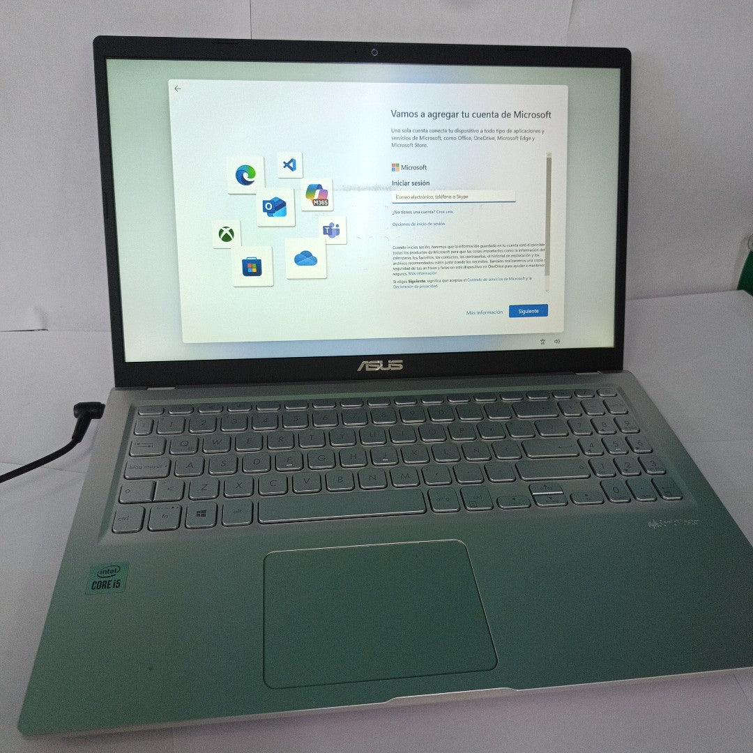 LAPTOP ASUS X515JA-EJ2149W (2022) 1 TB + 256 GB SSD 8 GB RAM (SEMINUEVO)