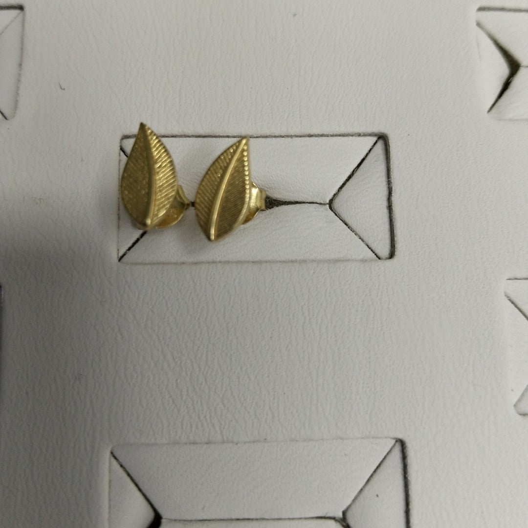 10092BRO00000B632 FRD5 BROQUEL EN FORMA DE HOJA O/A ORO 14K 1.2GRS (NUEVO)