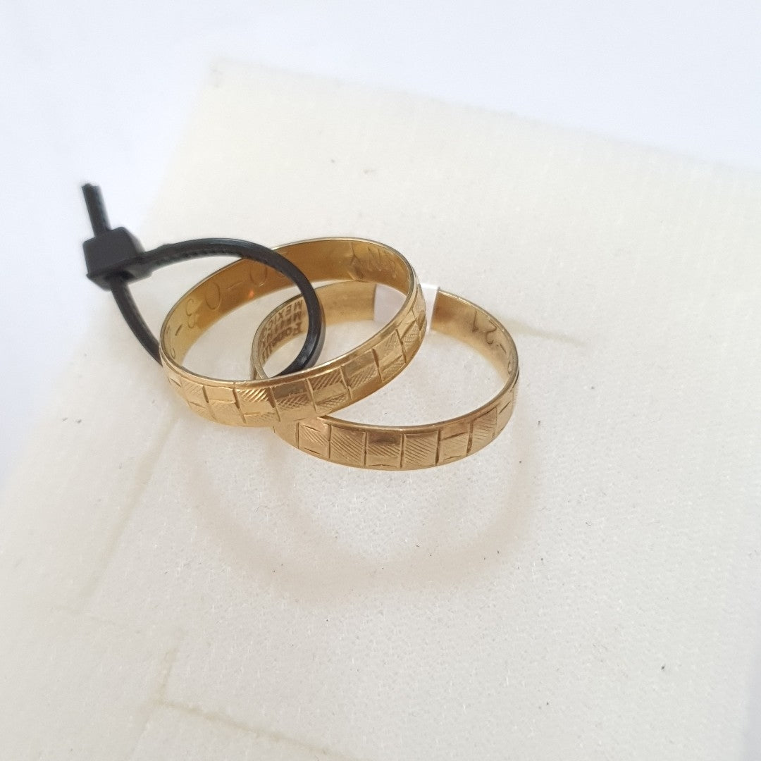 ARGOLLA. ORO. 14 K 3.3 GRMS (SEMINUEVO)