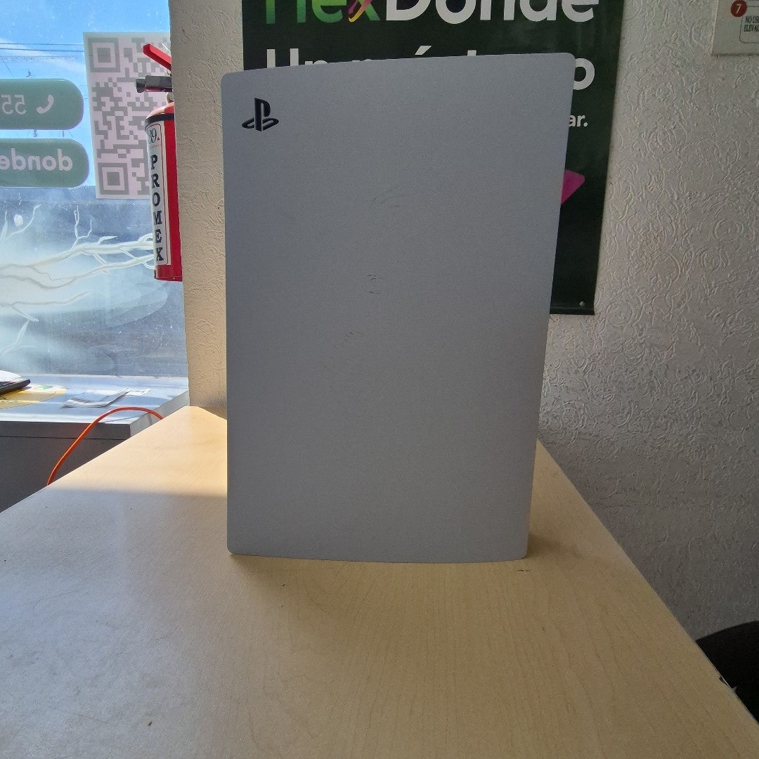 CONSOLA DE VIDEOJUEGO SONY PS5 825 SSD (SEMINUEVO)