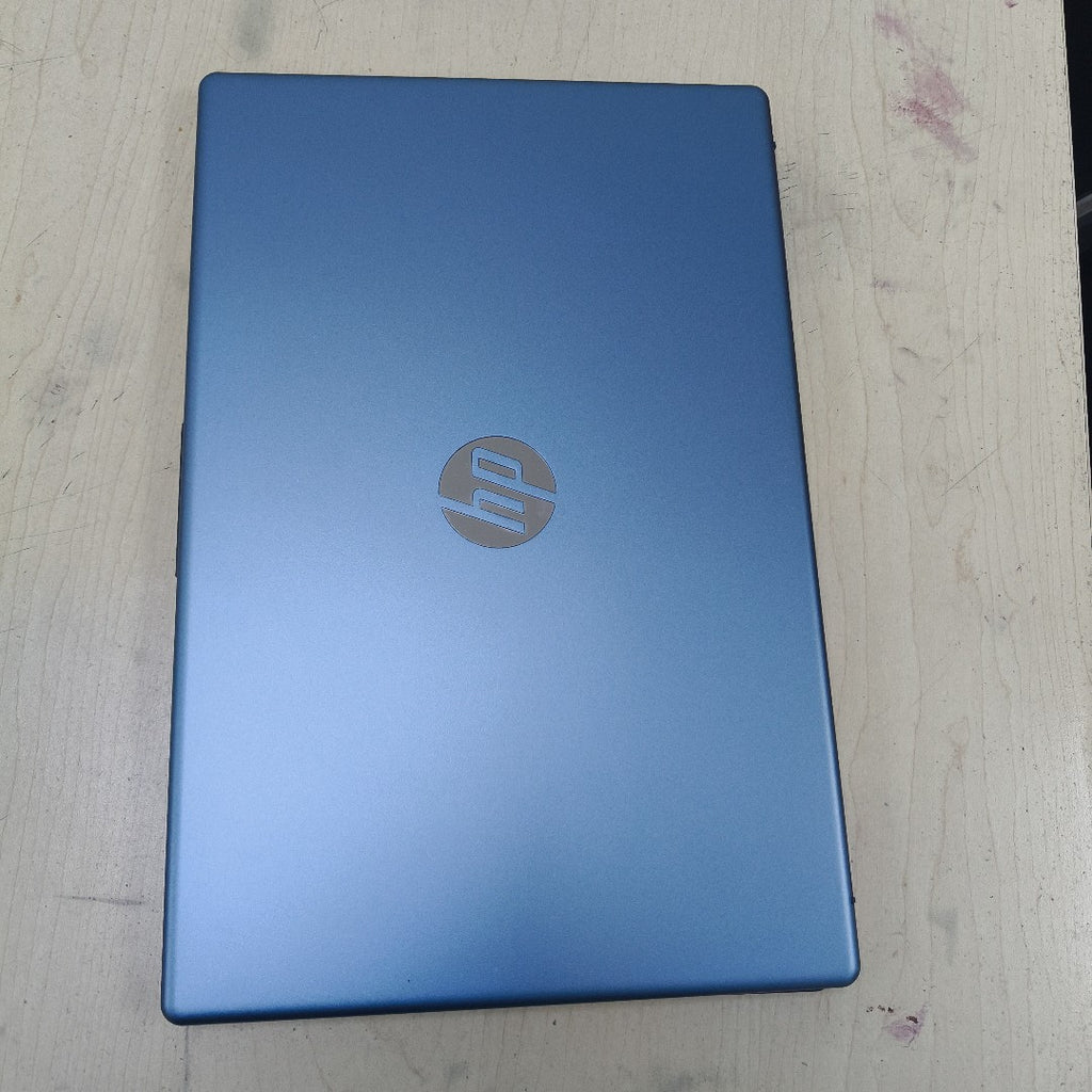 LAPTOP HP 15-FD0231LA (2025) 512 GB SSD 8 GB RAM (SEMINUEVO)