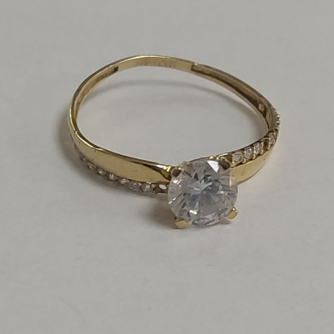 SOLITARIO. ORO. 14 K 1.2 GRMS (SEMINUEVO)