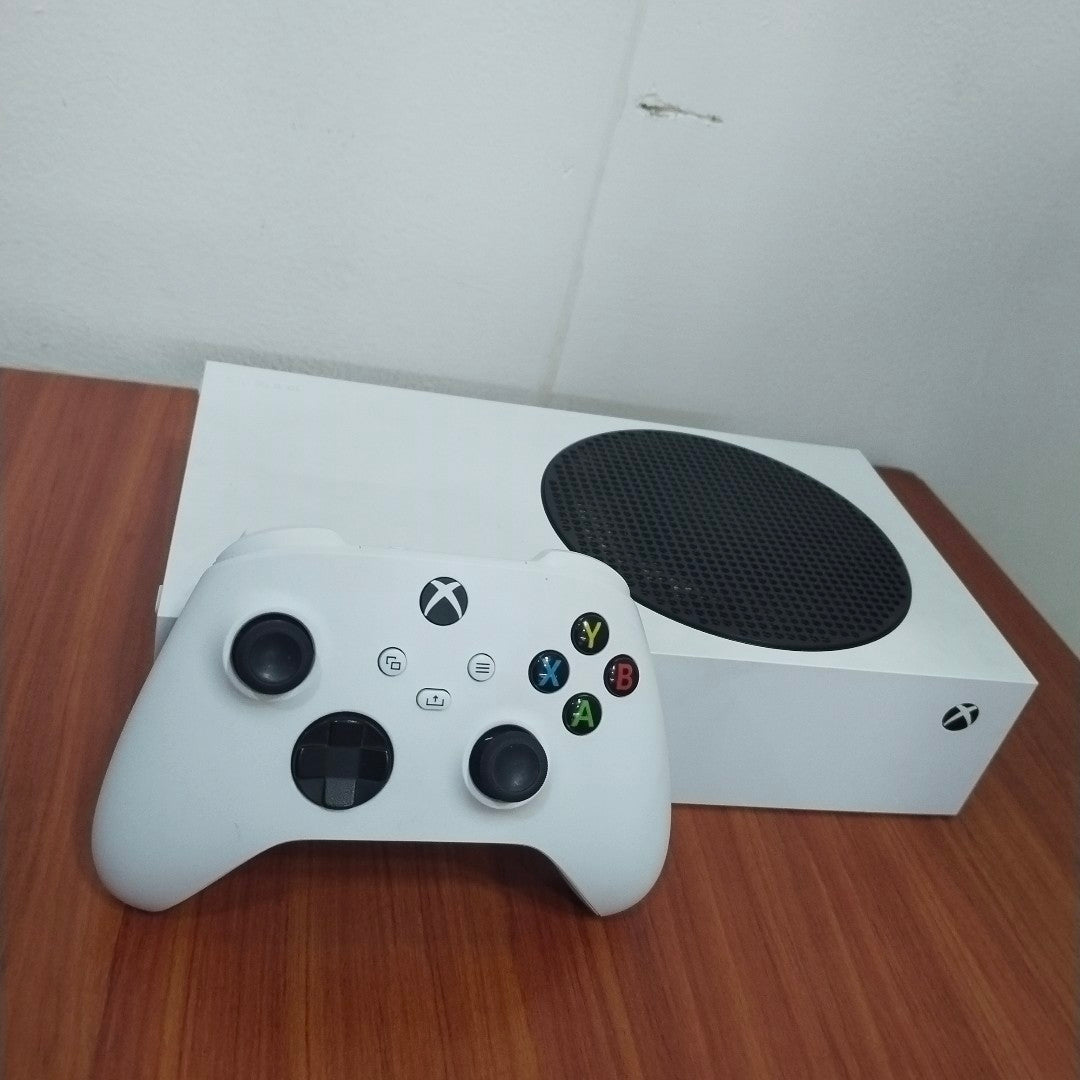 CONSOLA DE VIDEOJUEGO MICROSOFT XBOX SERIES S 512 GB SSD (SEMINUEVO)