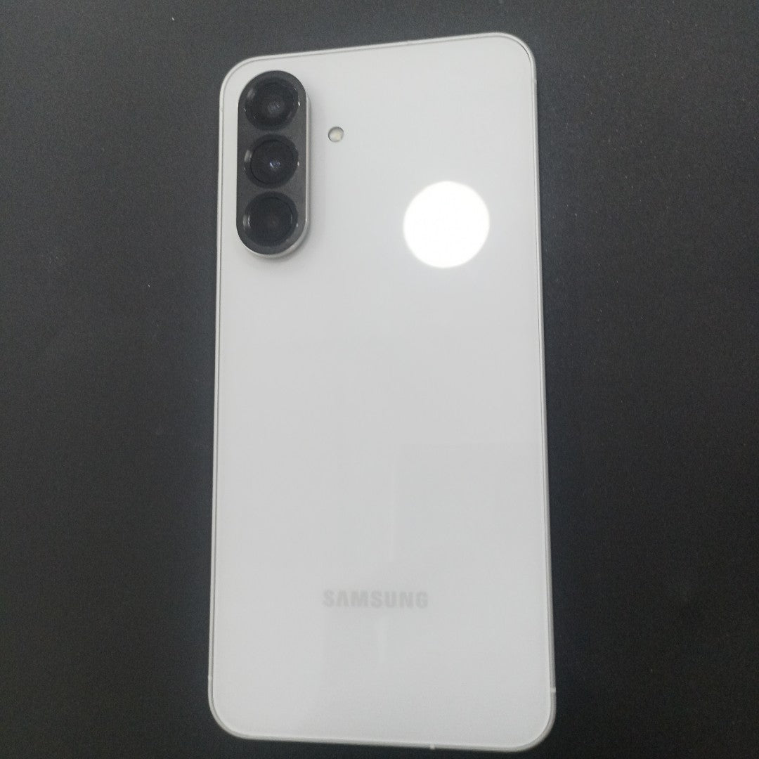 CELULAR SAMSUNG GALAXY A56 SM-A566E (2025) 256 GB 8 GB RAM (SEMINUEVO)