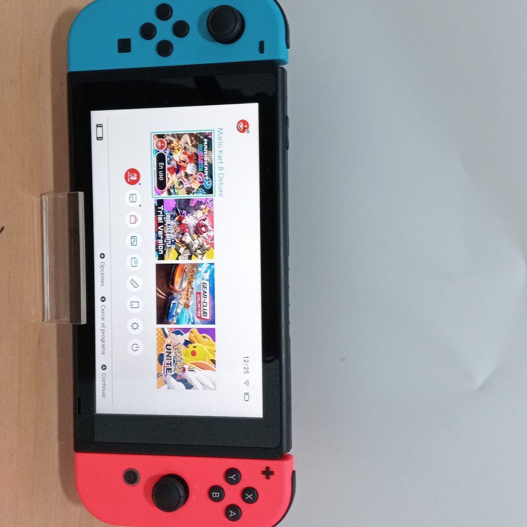 CONSOLA DE VIDEOJUEGO NINTENDO SWITCH 1.1 32 GB (SEMINUEVO)