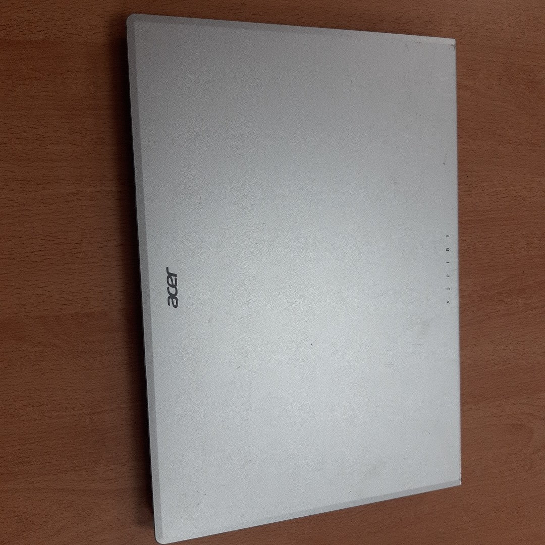 LAPTOP ACER ASPIRE LITE 14 AL14-31P-353Y (2023) 512 GB SSD 8 GB RAM (SEMINUEVO)