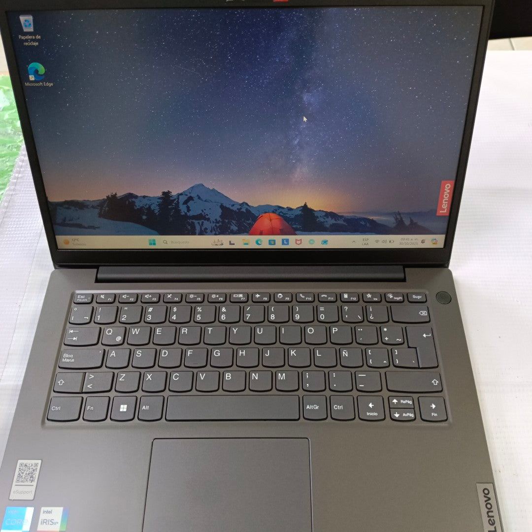 LAPTOP LENOVO V14 G4 IRU (2024) 512 GB SSD 16 GB RAM (SEMINUEVO)