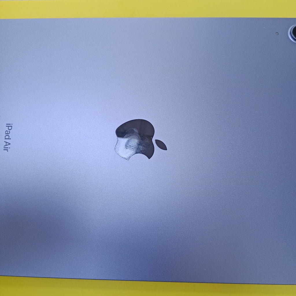 TABLETA APPLE IPAD AIR 5 A2588 64 GB 8 GB RAM (SEMINUEVO)