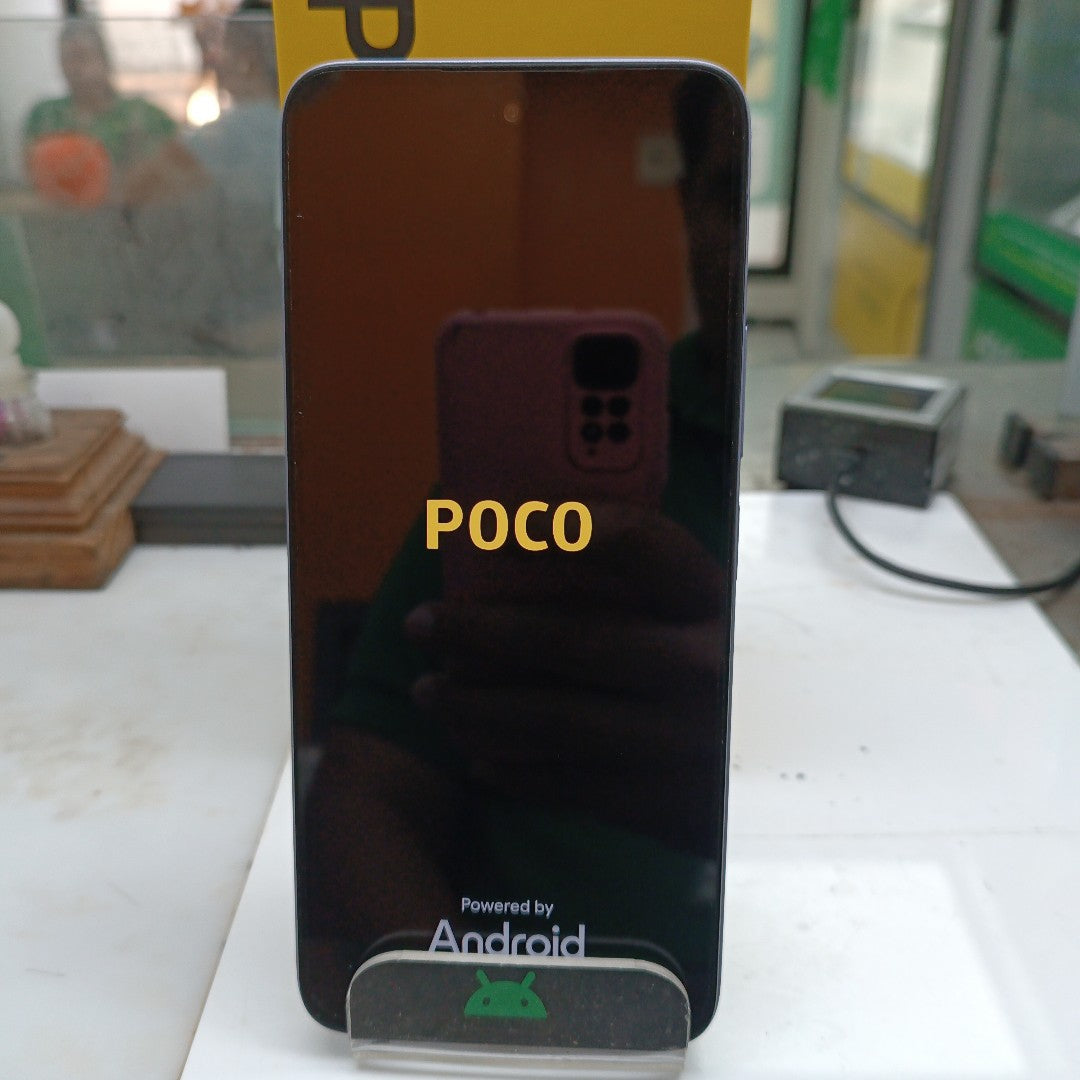 CELULAR XIAOMI POCO M6 2404APC5FG (2023) 256 GB 8 GB RAM (SEMINUEVO)