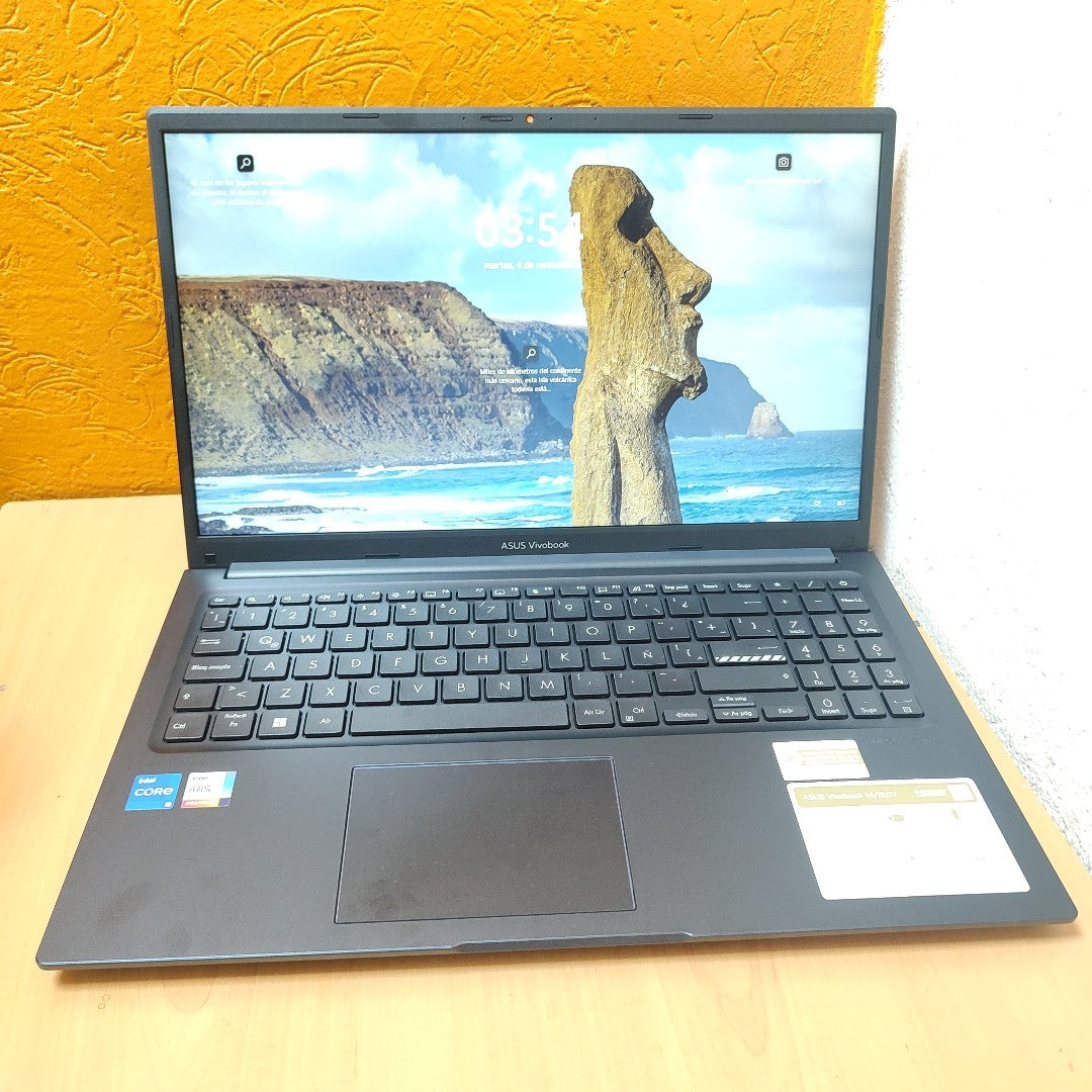 LAPTOP ASUS VIVOBOOK 15 X1504VA-NJ511W (2024) 512 GB SSD 16 GB RAM (SEMINUEVO)