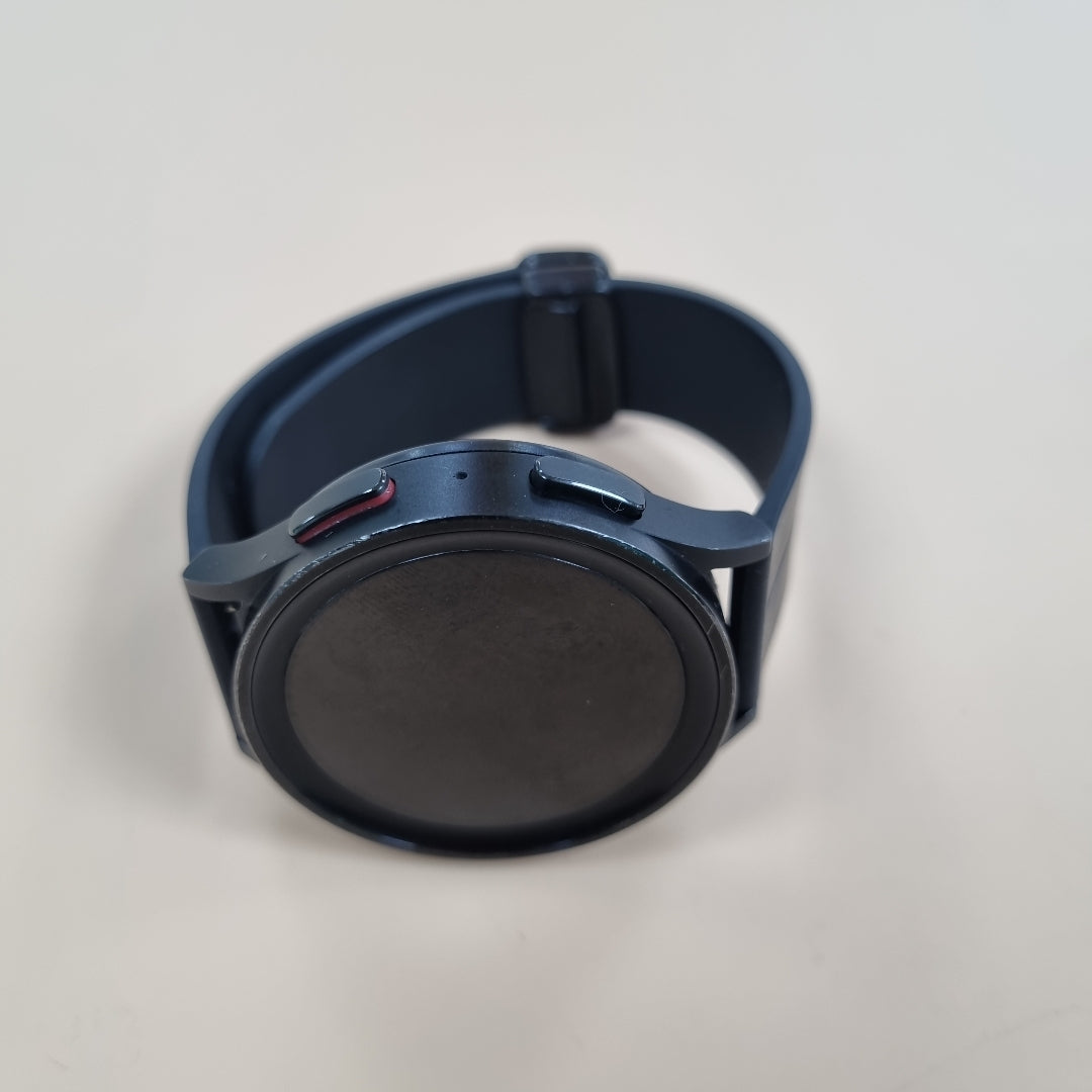 SMARTWATCH SAMSUNG GALAXY WATCH 5 PRO SM-R920 45 MM GPS (SEMINUEVO)