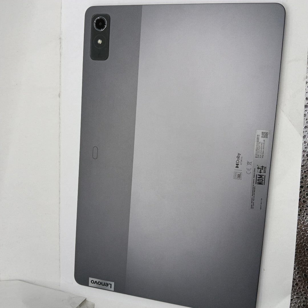 LAPTOP LENOVO IDEAPAD GAMING 3 15ARH7 (2024) 512 GB SSD 8 GB RAM (SEMINUEVO)