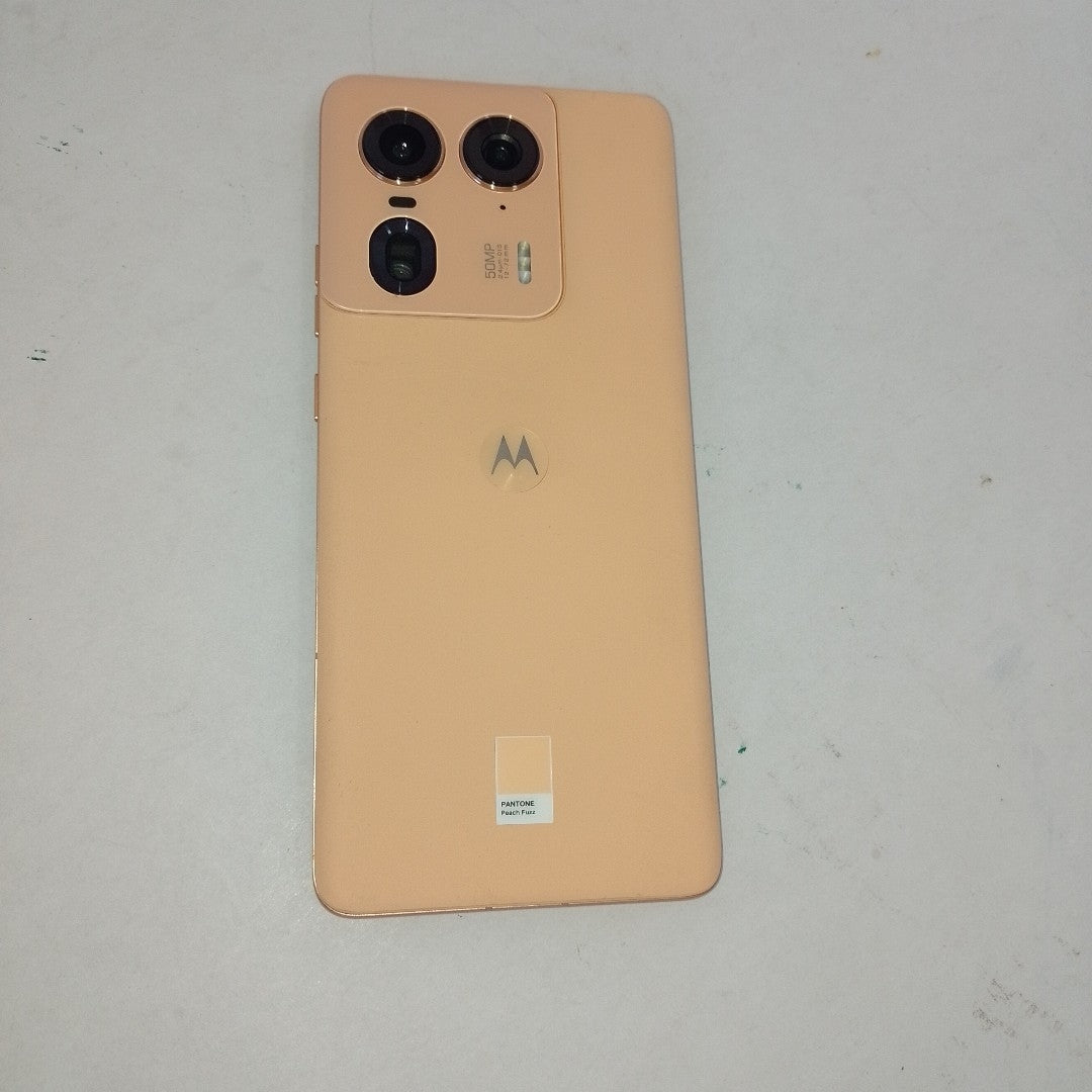 CELULAR MOTOROLA EDGE 50 ULTRA XT2401-1 (2024) 512 GB 12 GB RAM (SEMINUEVO)