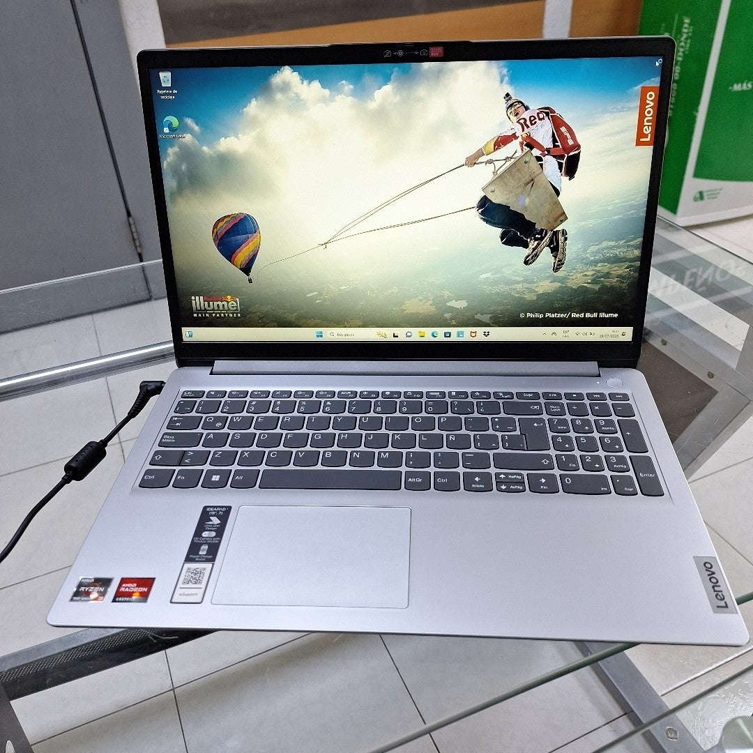 LAPTOP LENOVO IDEAPAD 1 15AMN7 (2023) 256 GB HDD 8 GB RAM