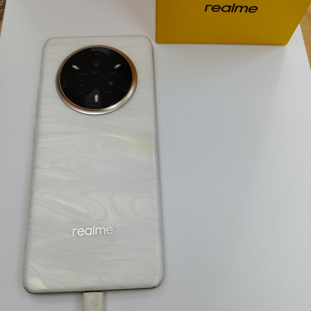 CELULAR REALME 14 PRO 5G RMX5056 (2025) 256 GB 8 GB RAM (SEMINUEVO)