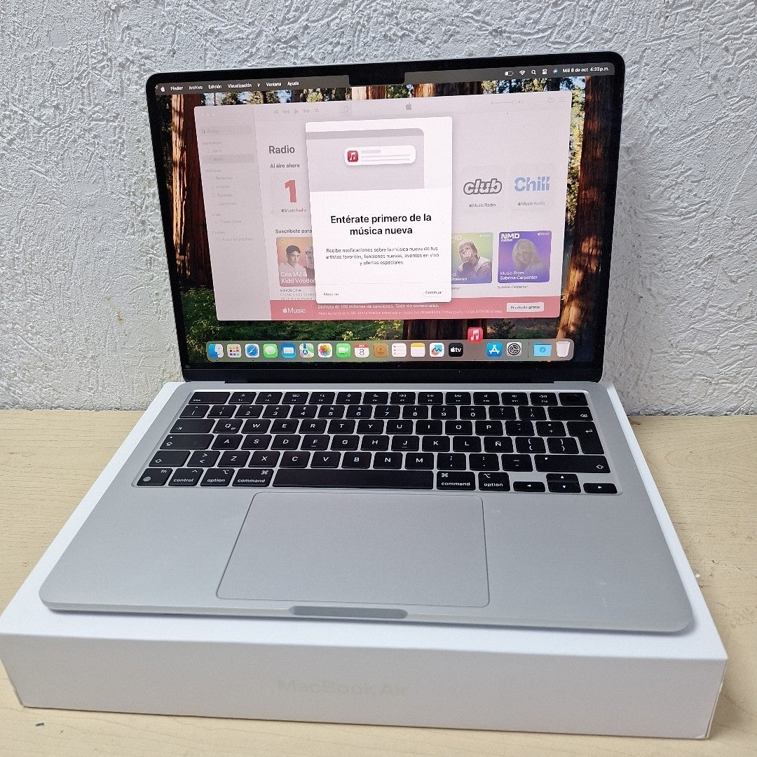 LAPTOP APPLE MACBOOK AIR 13" 2022 3.49 A2681 (8 CPU/8 GPU) 256 GB SSD 8 GB RAM