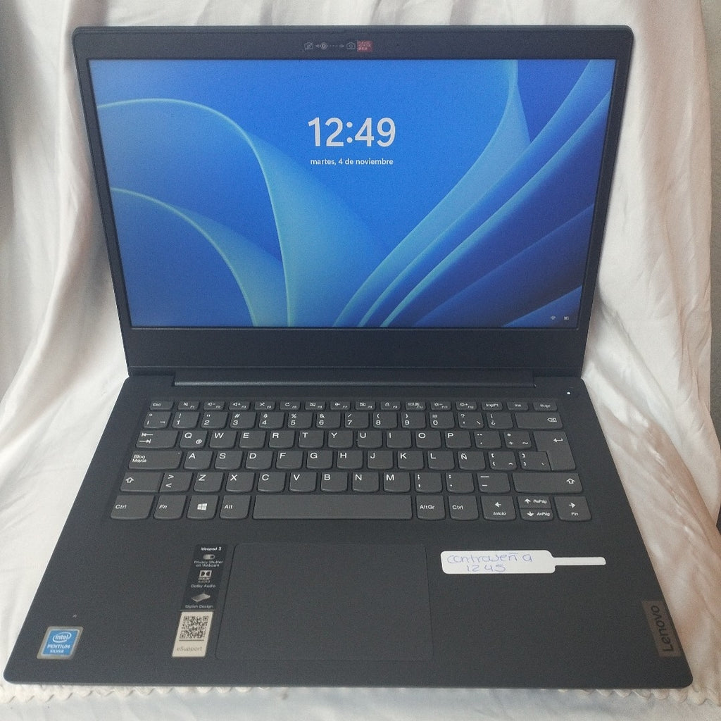 LAPTOP LENOVO IDEAPAD 3 14IGL05 (2022) 256 GB SSD 8 GB RAM (SEMINUEVO)