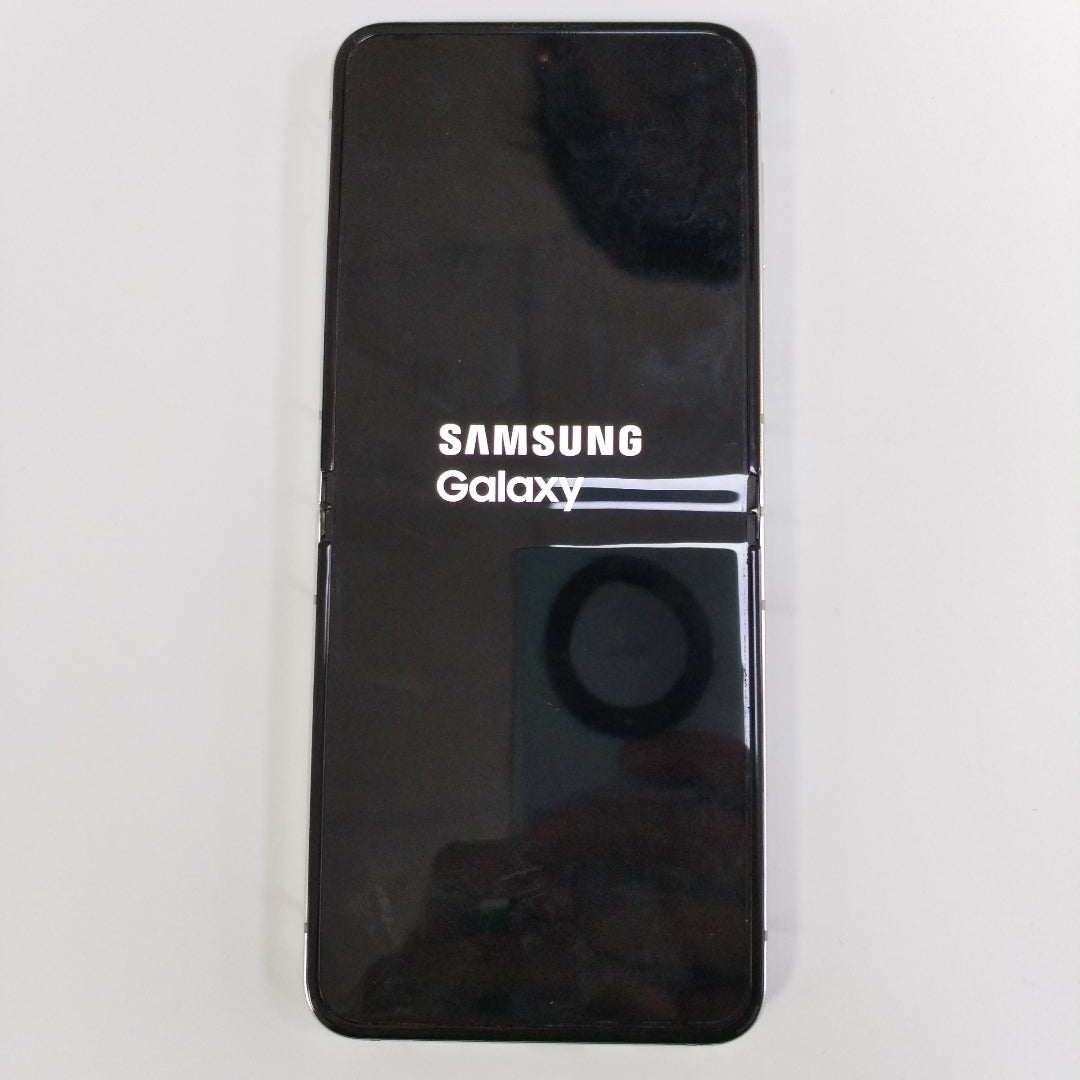 CELULAR SAMSUNG GALAXY Z FLIP 5 SM-F731B (2023) 256 GB 8 GB RAM (SEMINUEVO)