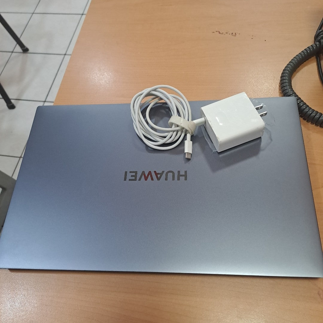LAPTOP HUAWEI MATEBOOK D16 HVY-WAP9 (2022) 512 GB SSD 16 GB RAM (SEMINUEVO)