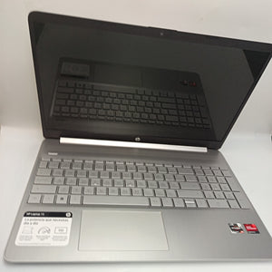 LAPTOP HP 15-EF2507LA (2024) 512 GB SSD 8 GB RAM (SEMINUEVO)