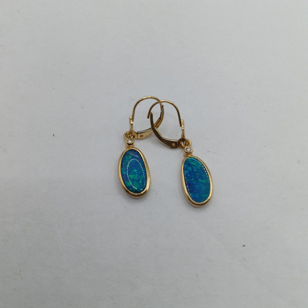 ARETES PAR. ORO. 14 K 3.8 GRMS (SEMINUEVO)