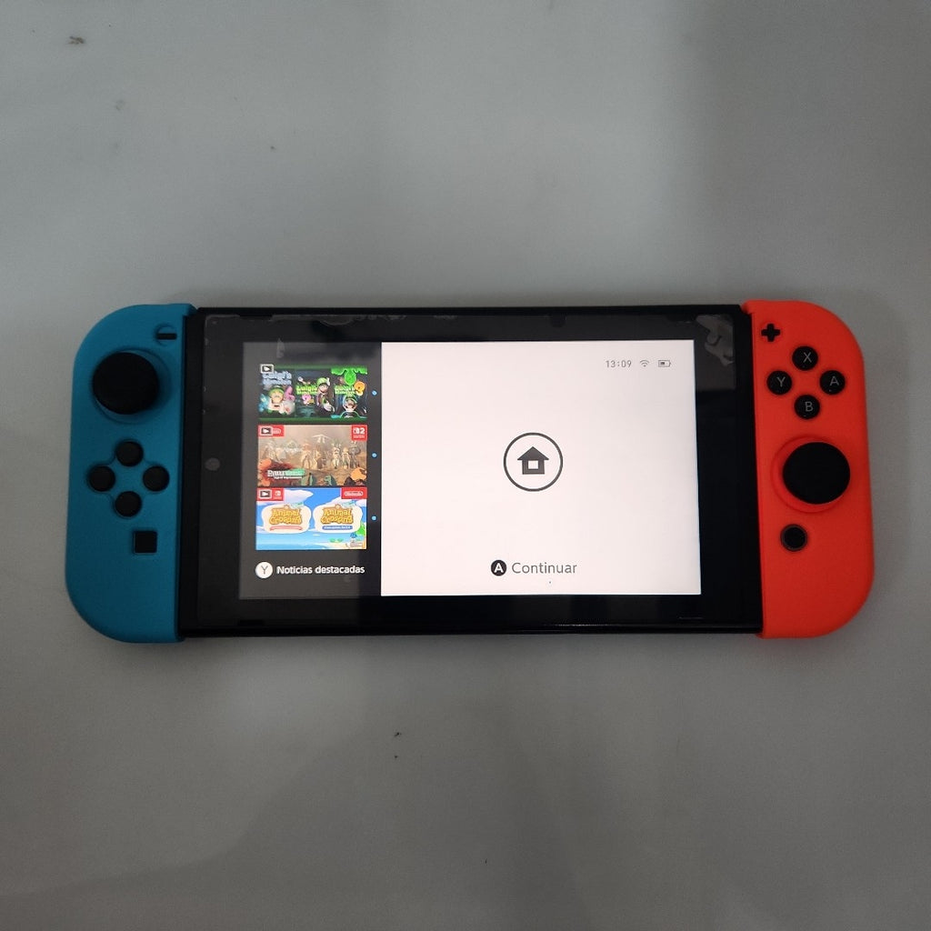 CONSOLA DE VIDEOJUEGO NINTENDO SWITCH 32 GB (SEMINUEVO)