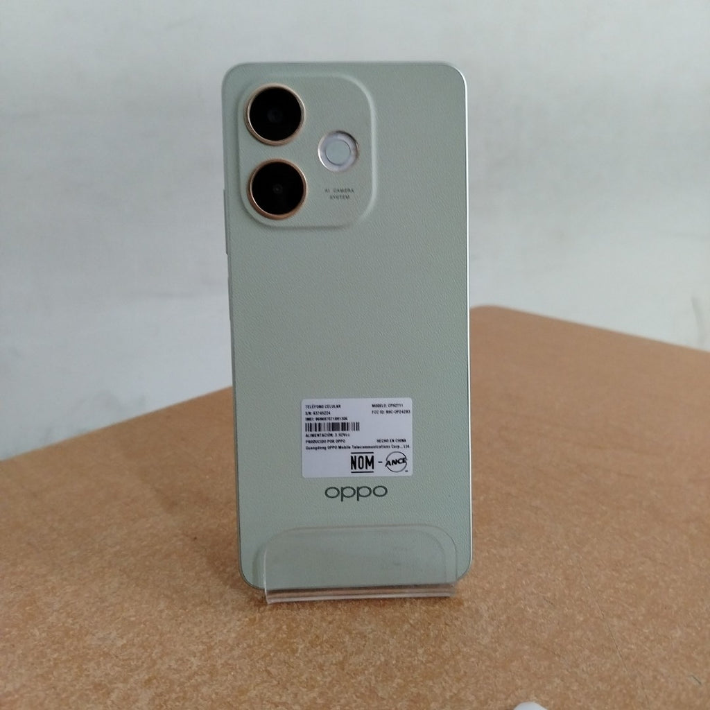 CELULAR OPPO  A5 PRO CPH2711 (2025) 256 GB 8 GB RAM (SEMINUEVO)