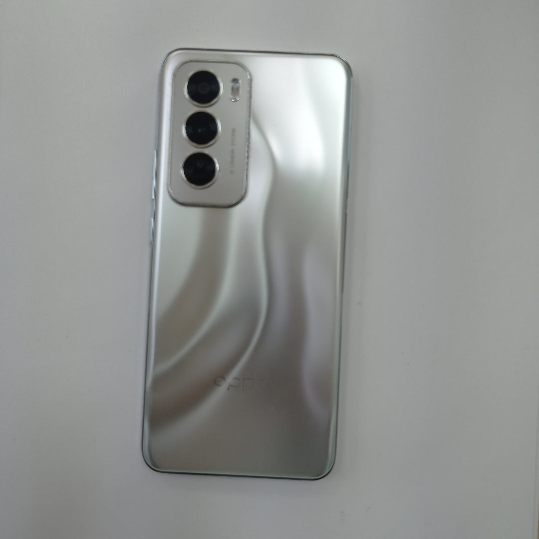 CELULAR OPPO   RENO12 5G CPH2625 (2024) 512 GB 12 GB RAM (SEMINUEVO)