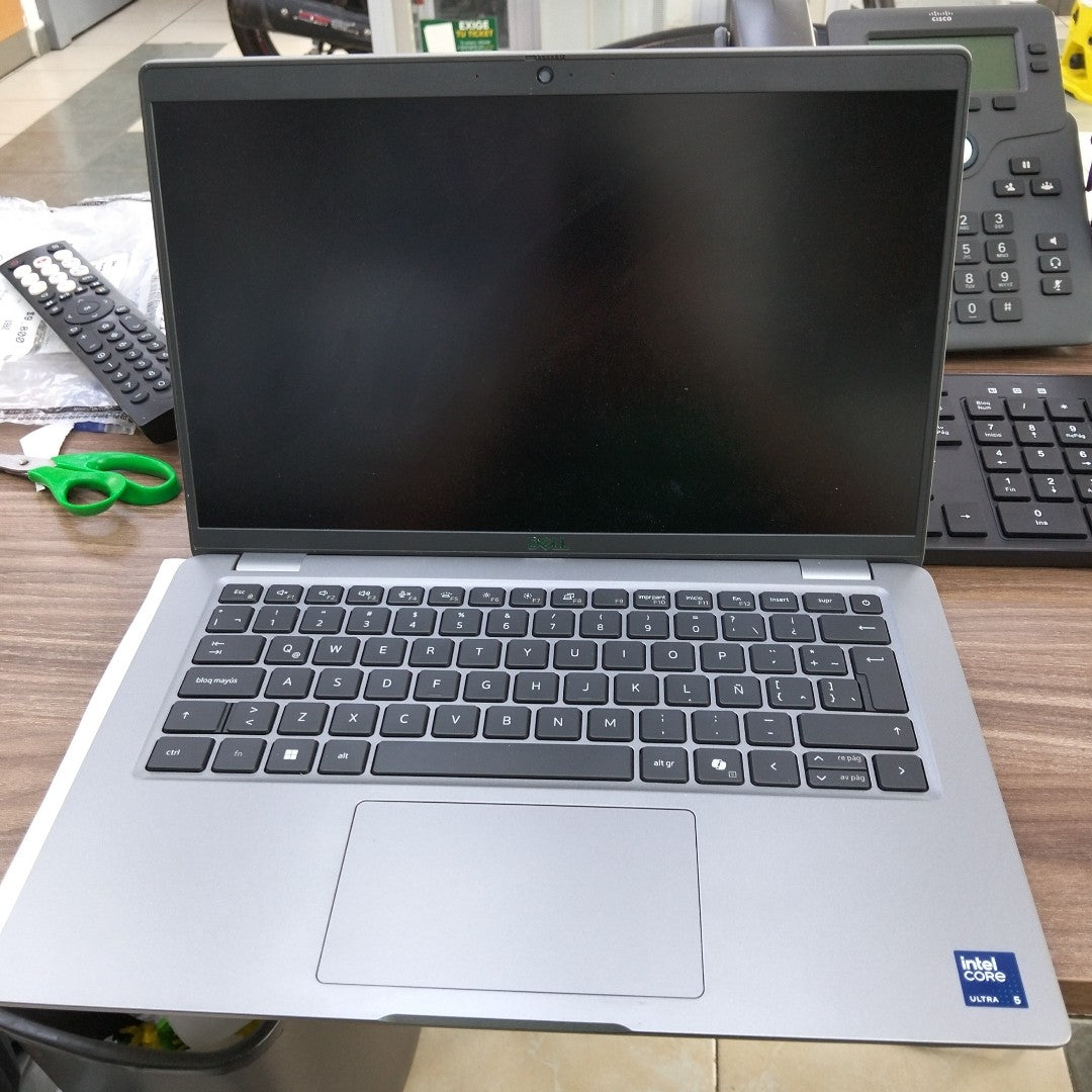 LAPTOP DELL LATITUDE 5450 (2024) 512 GB SSD 16 GB RAM (SEMINUEVO)