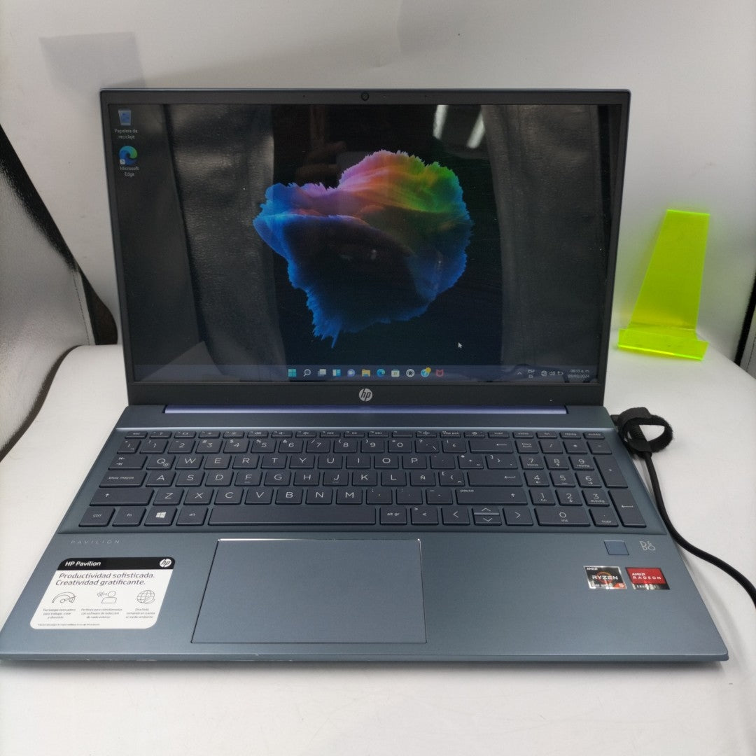 LAPTOP HP PAVILION 15-EH0002LA (2022) 512 GB SSD 8 GB RAM (SEMINUEVO)