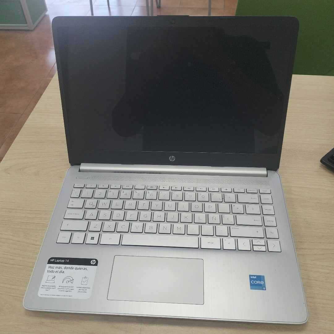 LAPTOP HP 14-DQ5007LA (2023) 512 GB SSD 16 GB RAM (SEMINUEVO)