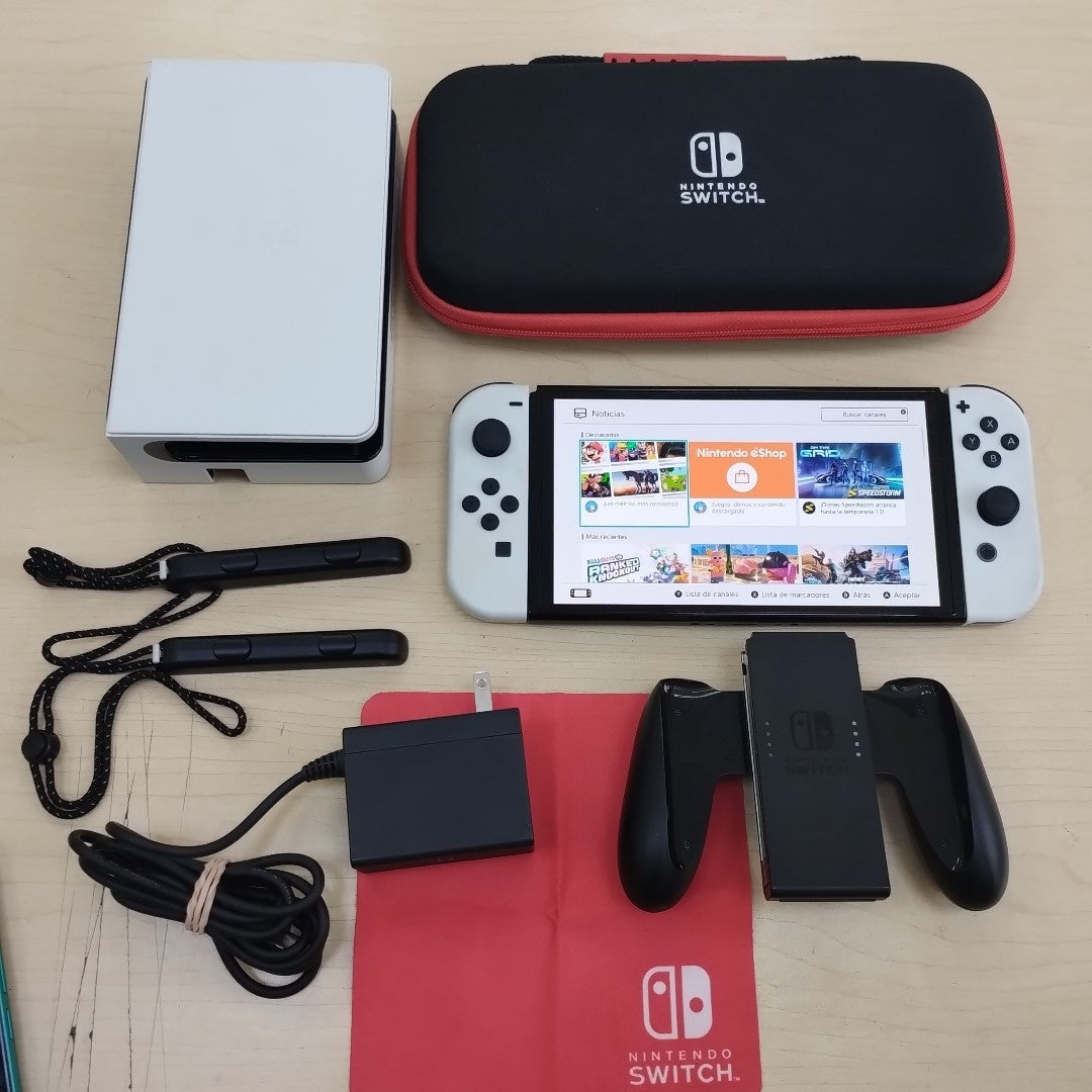 CONSOLA DE VIDEOJUEGO NINTENDO SWITCH OLED 64 GB (SEMINUEVO)
