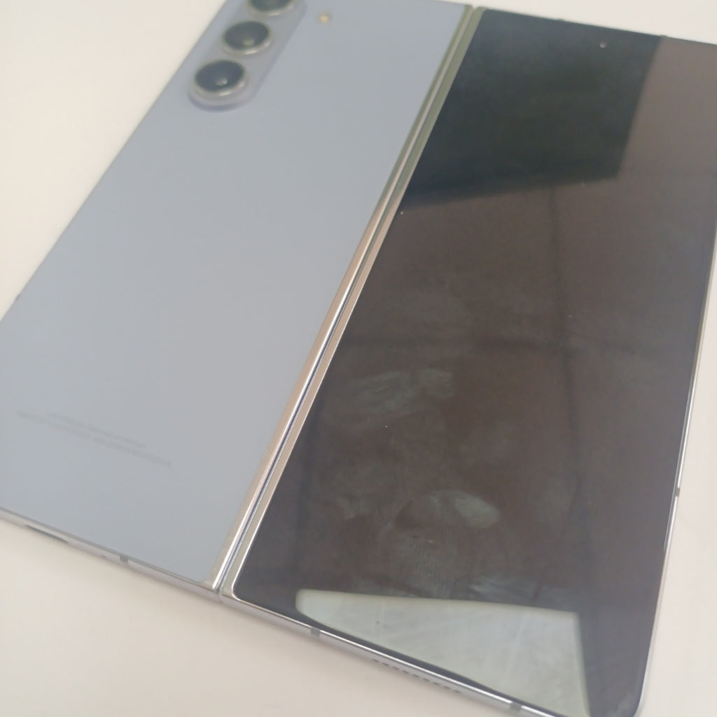 CELULAR SAMSUNG GALAXY Z FOLD5 SM-F946B (2023) 512 GB 12 GB RAM (SEMINUEVO)