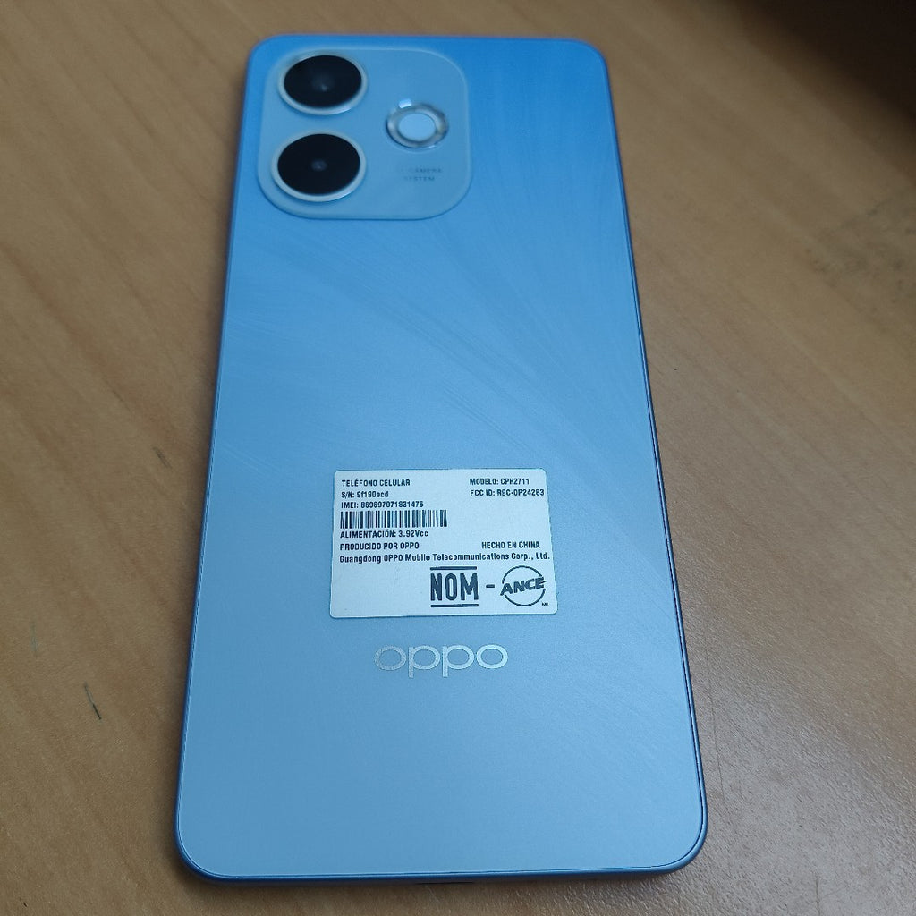 CELULAR OPPO  A5 PRO CPH2711 (2025) 256 GB 8 GB RAM (SEMINUEVO)