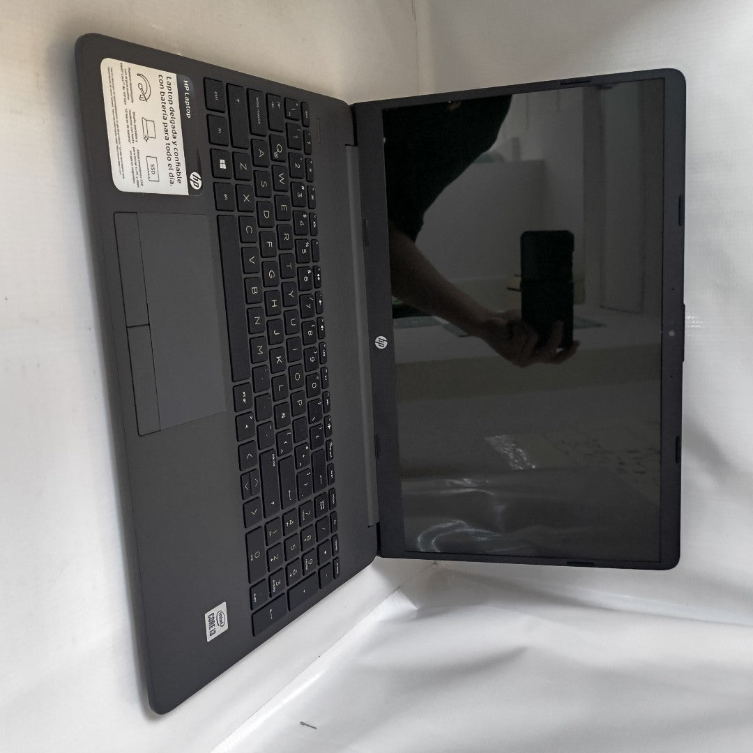 LAPTOP HP 15-DW1056LA (2022) 256 GB SSD 8 GB RAM (SEMINUEVO)