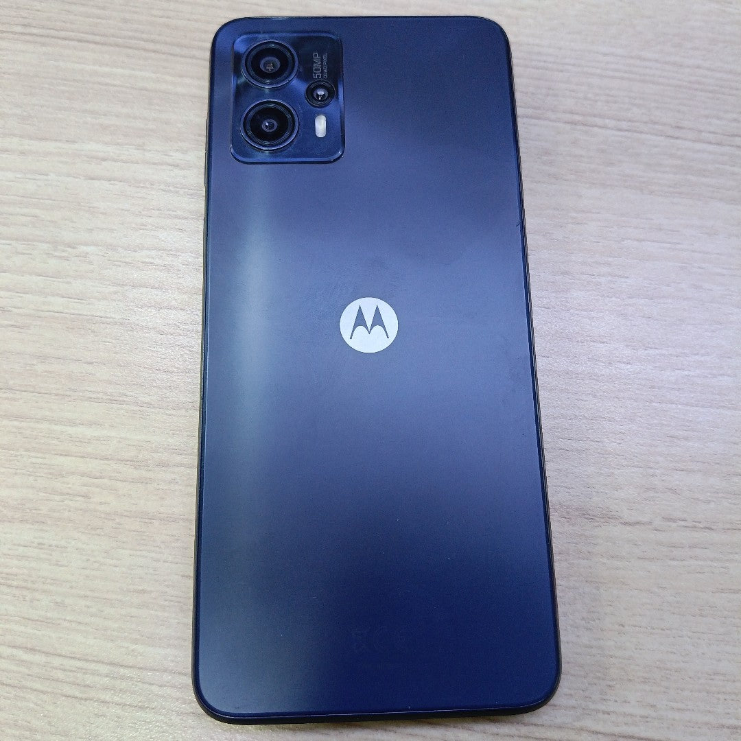 CELULAR MOTOROLA MOTO G13 XT2331-1 (2023) 128 GB 4 GB RAM (SEMINUEVO)