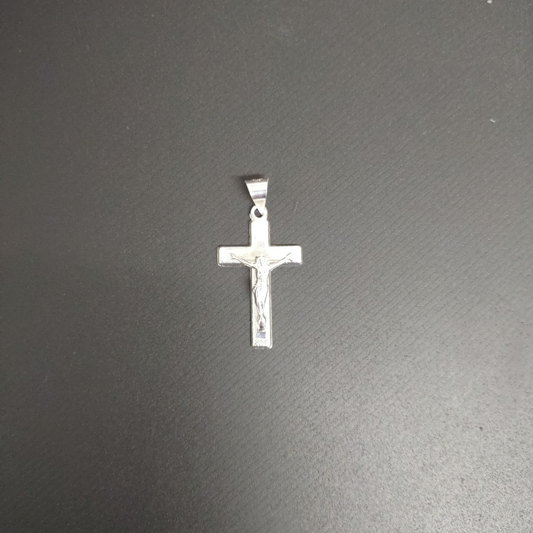 DIJE CRUZ CON CRISTO RELIEVE PLATA .925 2.4G (NUEVO)