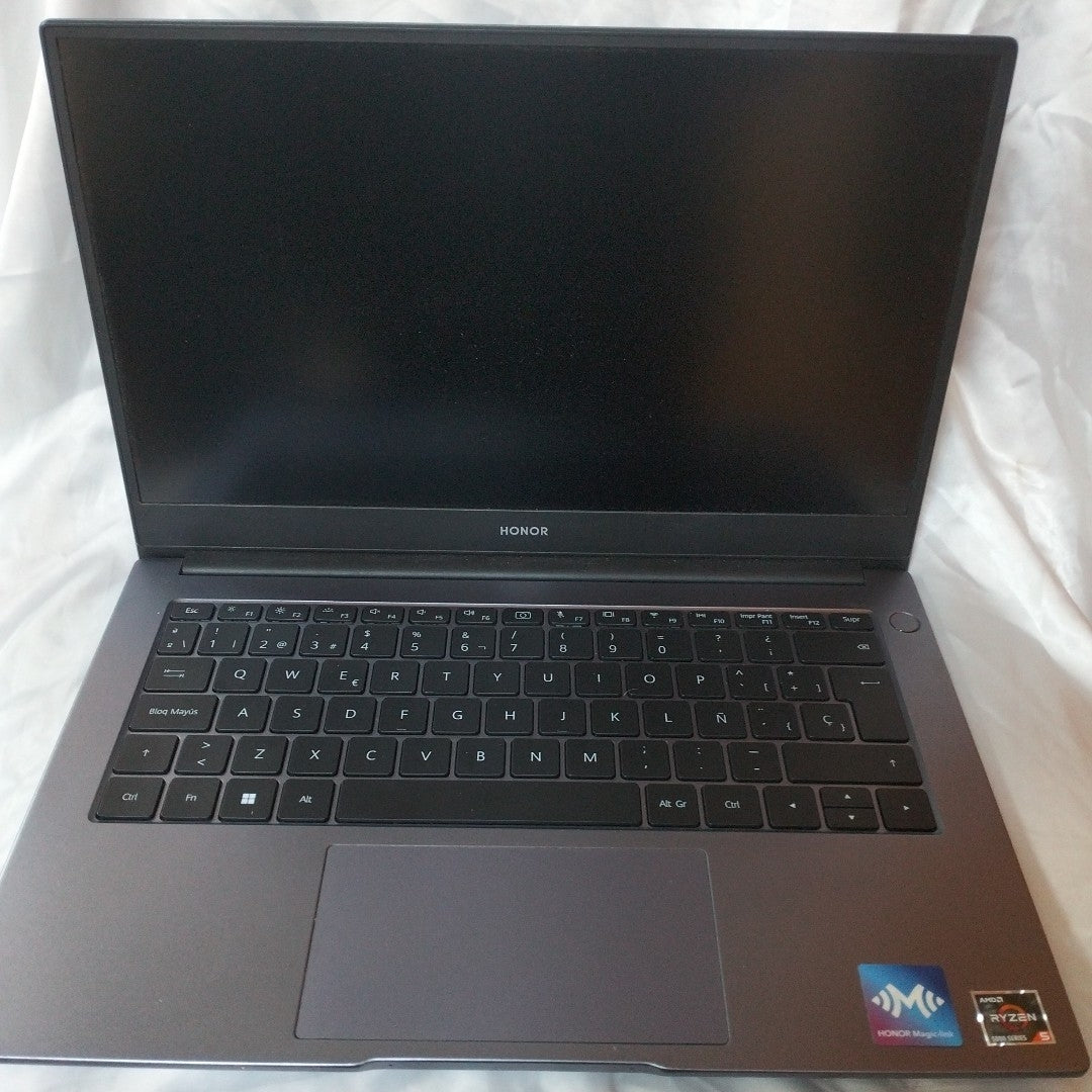 LAPTOP HONOR MAGICBOOK 14 NMH-WDQ9HN (2022) 512 GB SSD 8 GB RAM (SEMINUEVO)