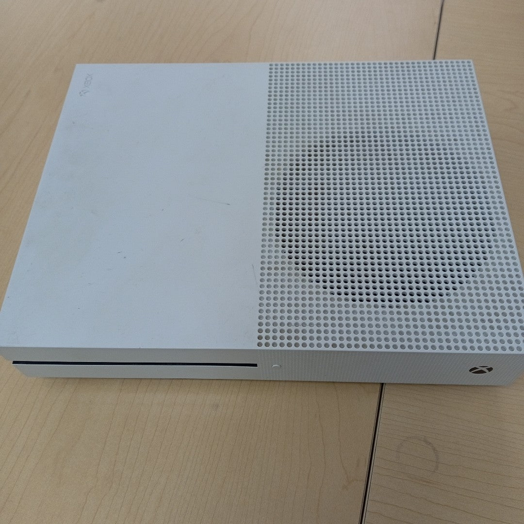 CONSOLA DE VIDEOJUEGO MICROSOFT XBOX ONE S 1 TB (SEMINUEVO)
