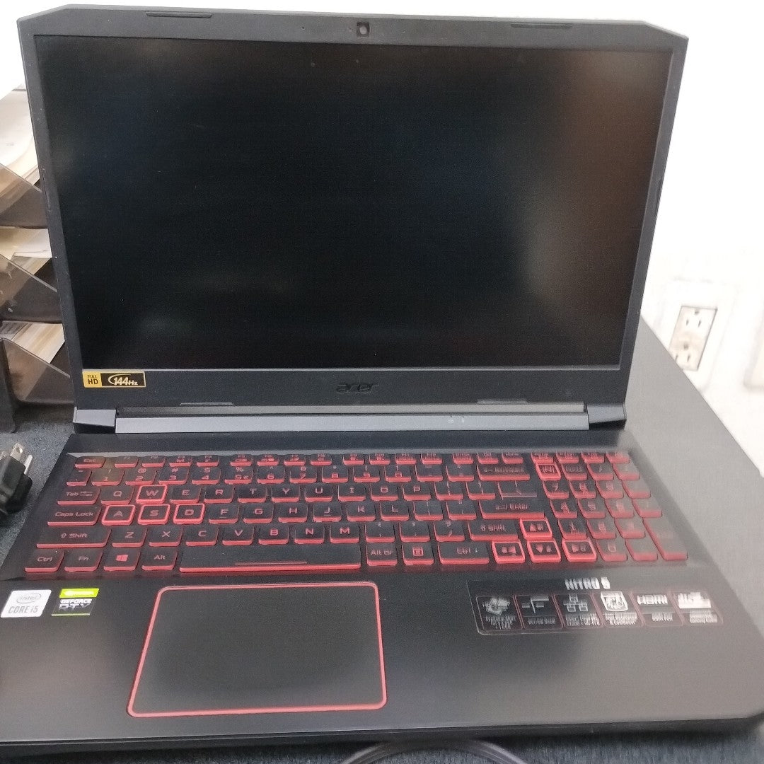 LAPTOP ACER NITRO 5 AN515-57-500S (2022) 512 GB SSD 16 GB RAM (SEMINUEVO)