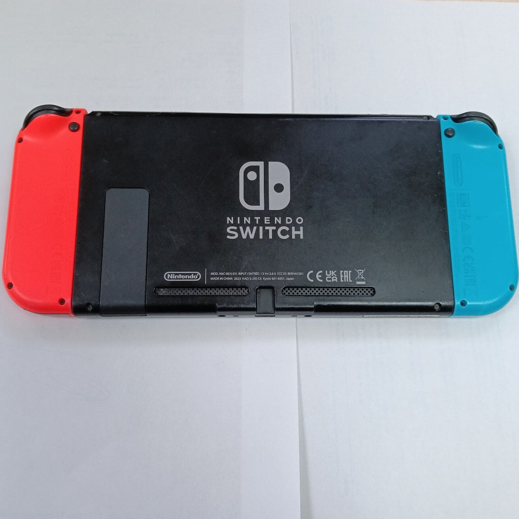 CONSOLA DE VIDEOJUEGO NINTENDO SWITCH 32 GB (SEMINUEVO)