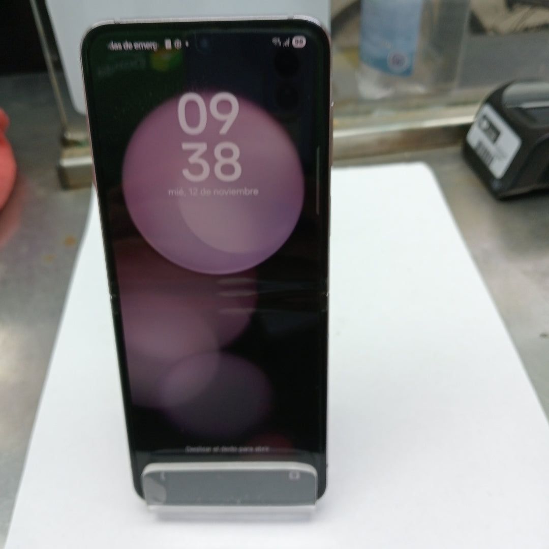 CELULAR SAMSUNG GALAXY Z FLIP 5 SM-F731B (2023) 256 GB 8 GB RAM (SEMINUEVO)