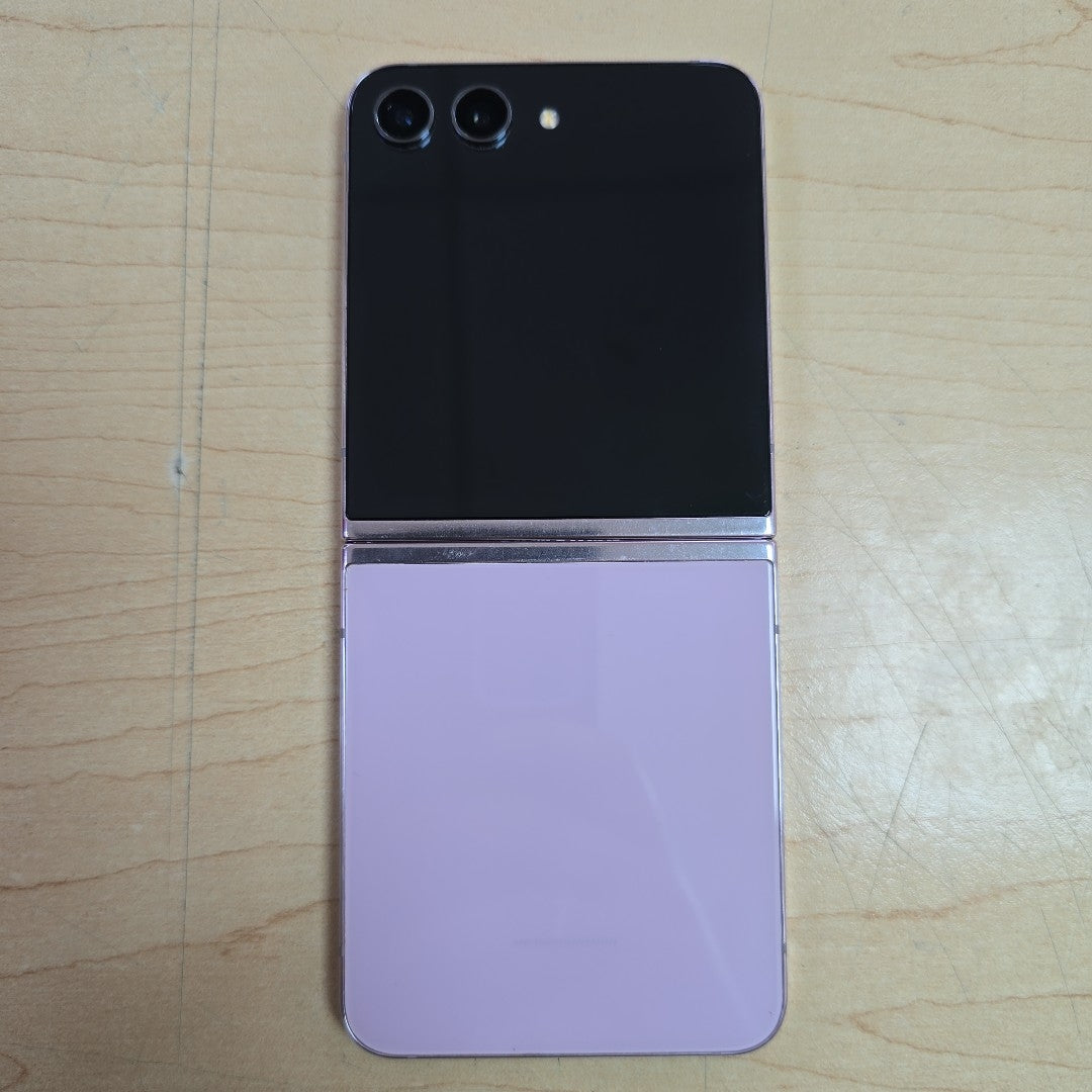 CELULAR SAMSUNG GALAXY Z FLIP 5 SM-F731B (2023) 512 GB 8 GB RAM (SEMINUEVO)