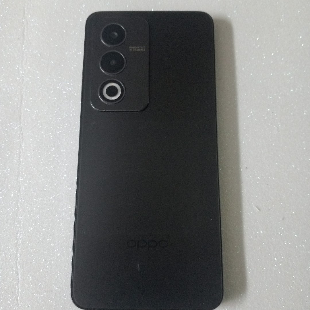 CELULAR OPPO  A80 5G CPH2639 (2024) 256 GB 8 GB RAM (SEMINUEVO)