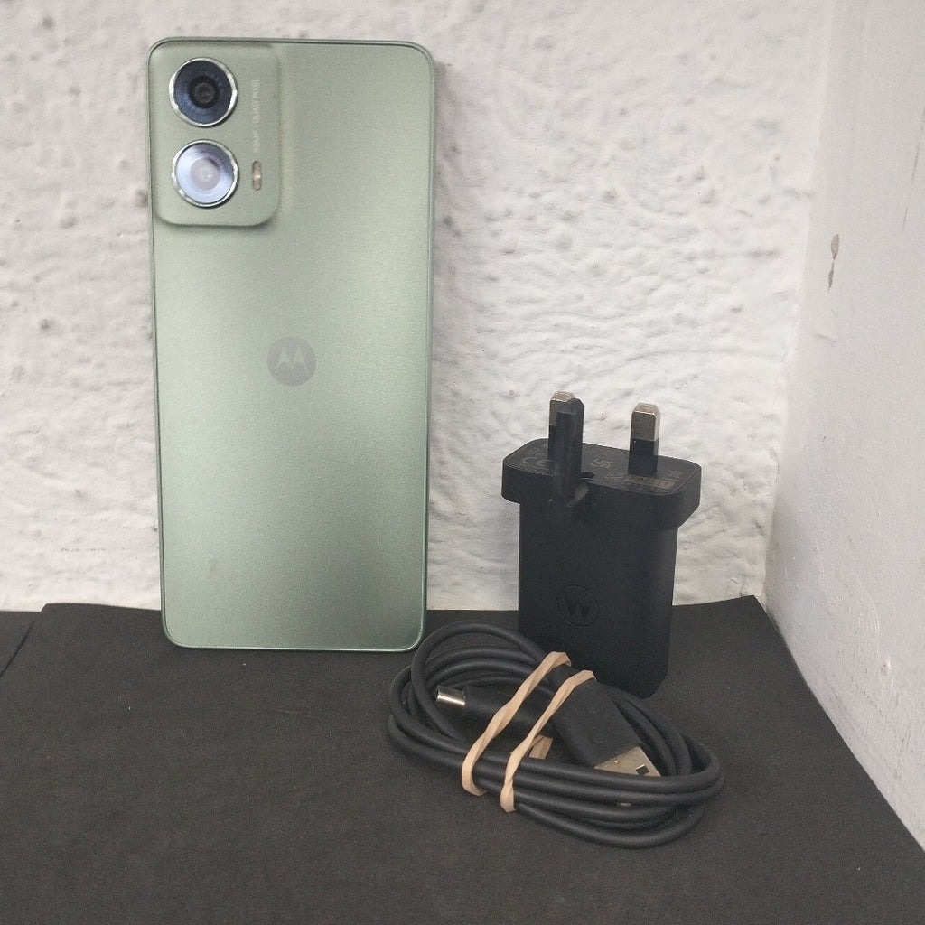 CELULAR MOTOROLA MOTO G24 XT2423-2 (2024) 128 GB 8 GB RAM (SEMINUEVO)