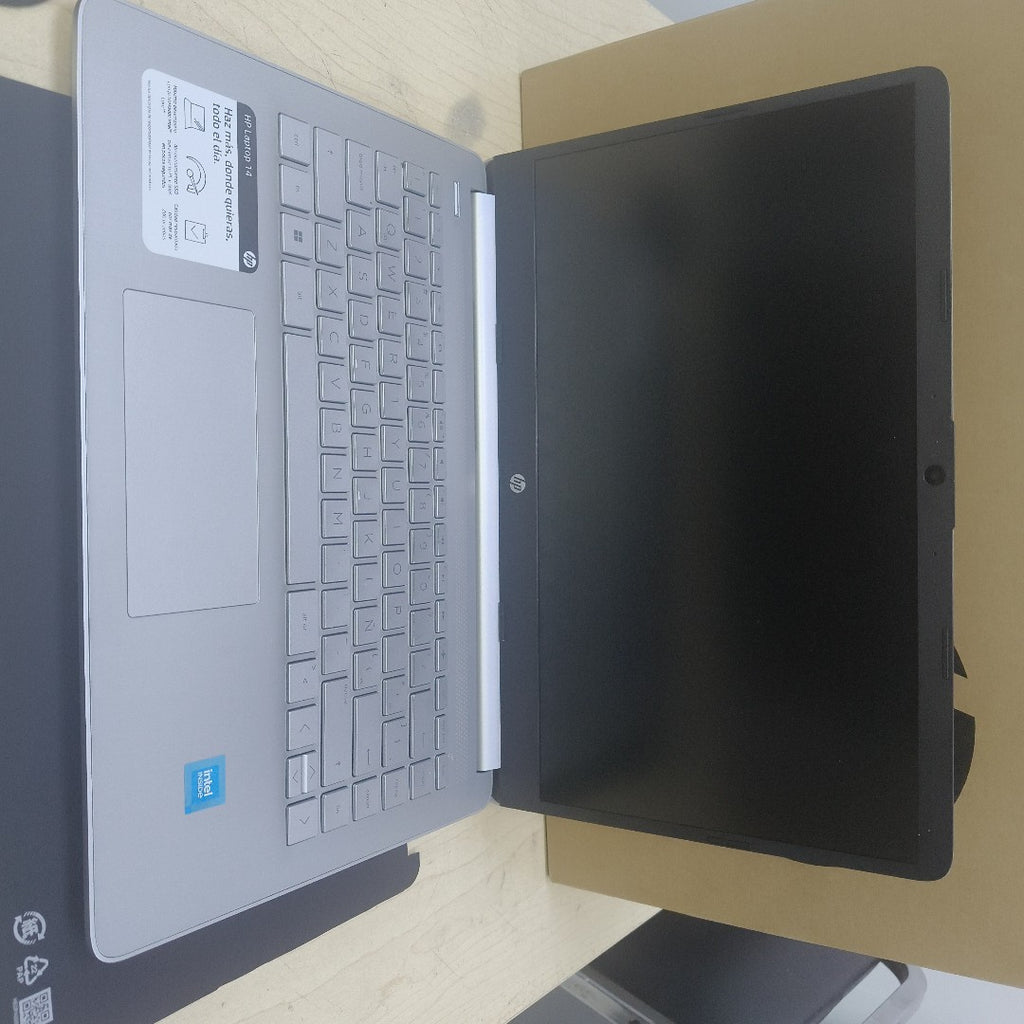 LAPTOP HP 14-DQ0530LA(2024) 256 GB SSD 8 GB RAM (SEMINUEVO)