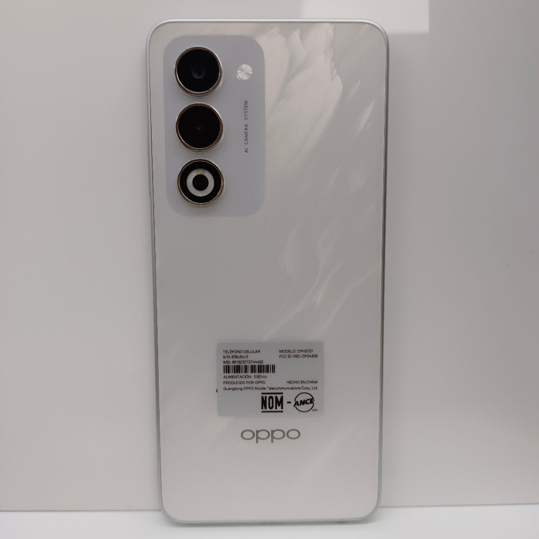 CELULAR OPPO  A5 CPH2727 (2025) 256 GB 4 GB RAM (SEMINUEVO)