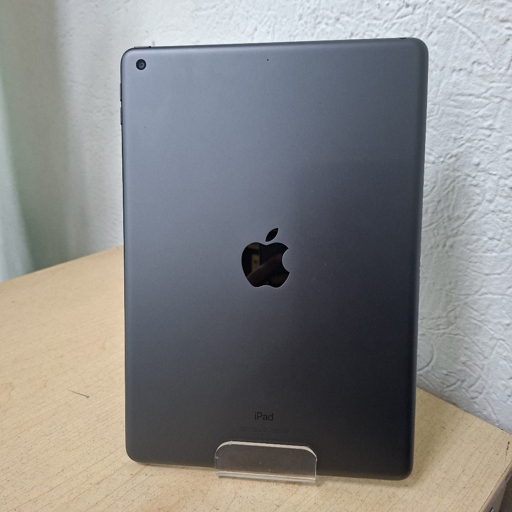 TABLETA APPLE IPAD 8 A2270 128 GB 3 GB RAM (SEMINUEVO)