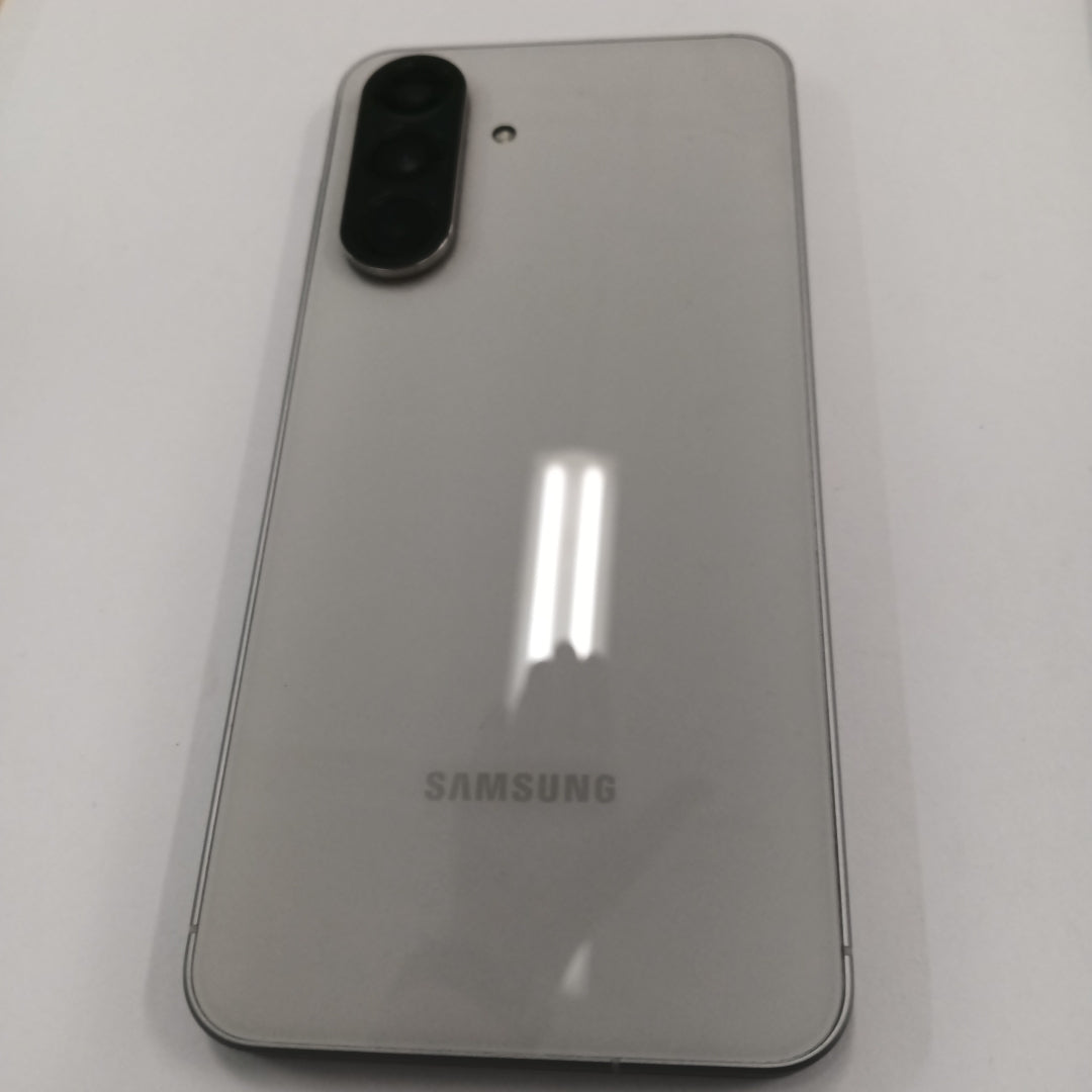 CELULAR SAMSUNG GALAXY A56 SM-A566E (2025) 256 GB 8 GB RAM (SEMINUEVO)
