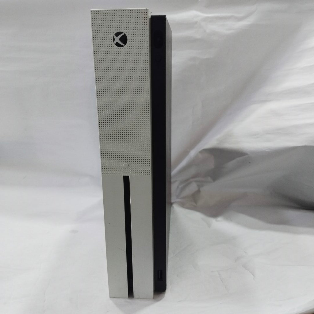 CONSOLA DE VIDEOJUEGO MICROSOFT XBOX ONE S 1 TB (SEMINUEVO)